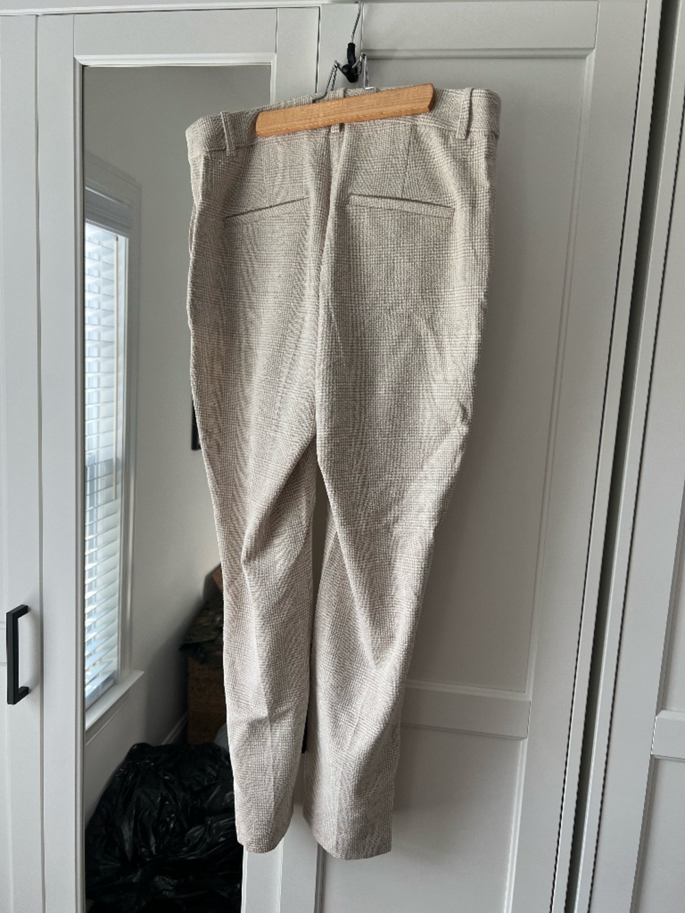 H&M Beige Glen Plaid Tailored Trousers / Wide Leg Dress Pants / Size 8